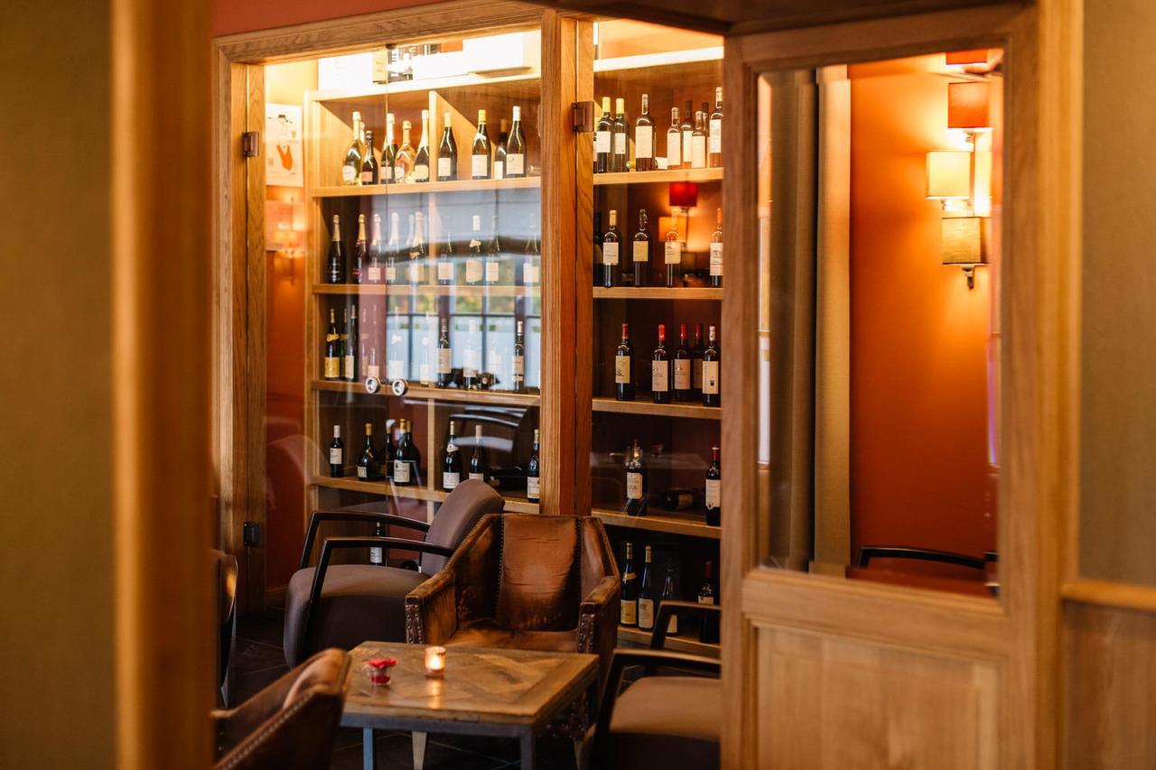 特兰斯尼乐巴丽尔立酒店 力宾 外观 照片