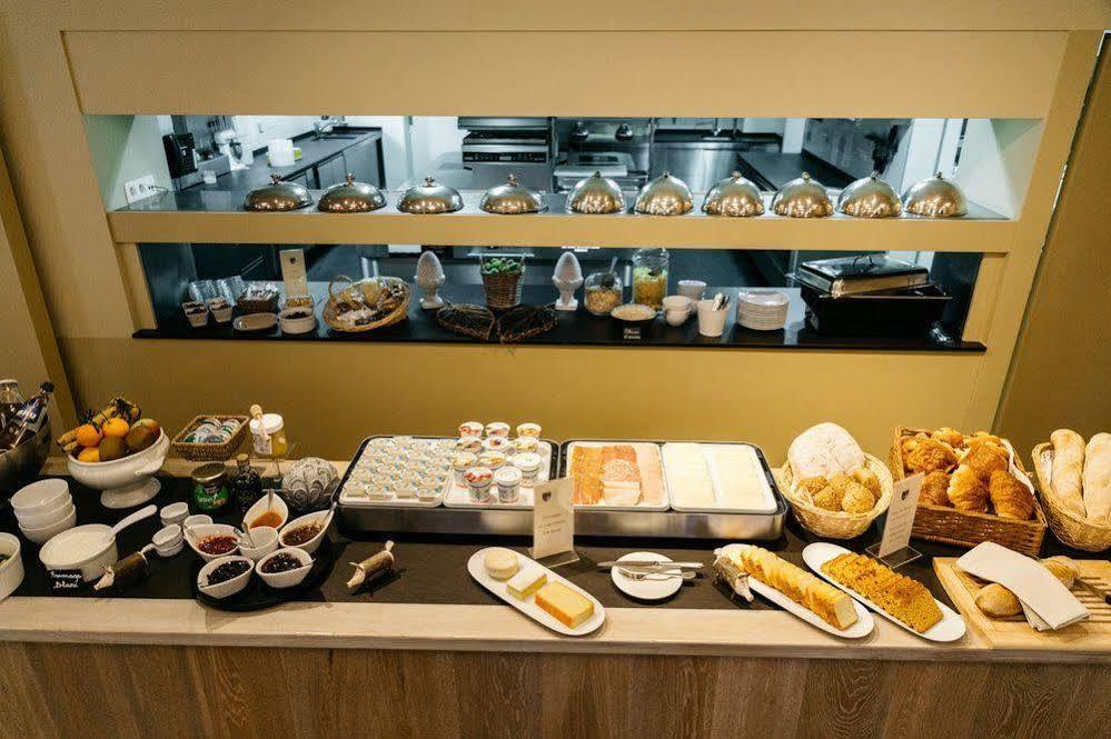 特兰斯尼乐巴丽尔立酒店 力宾 外观 照片